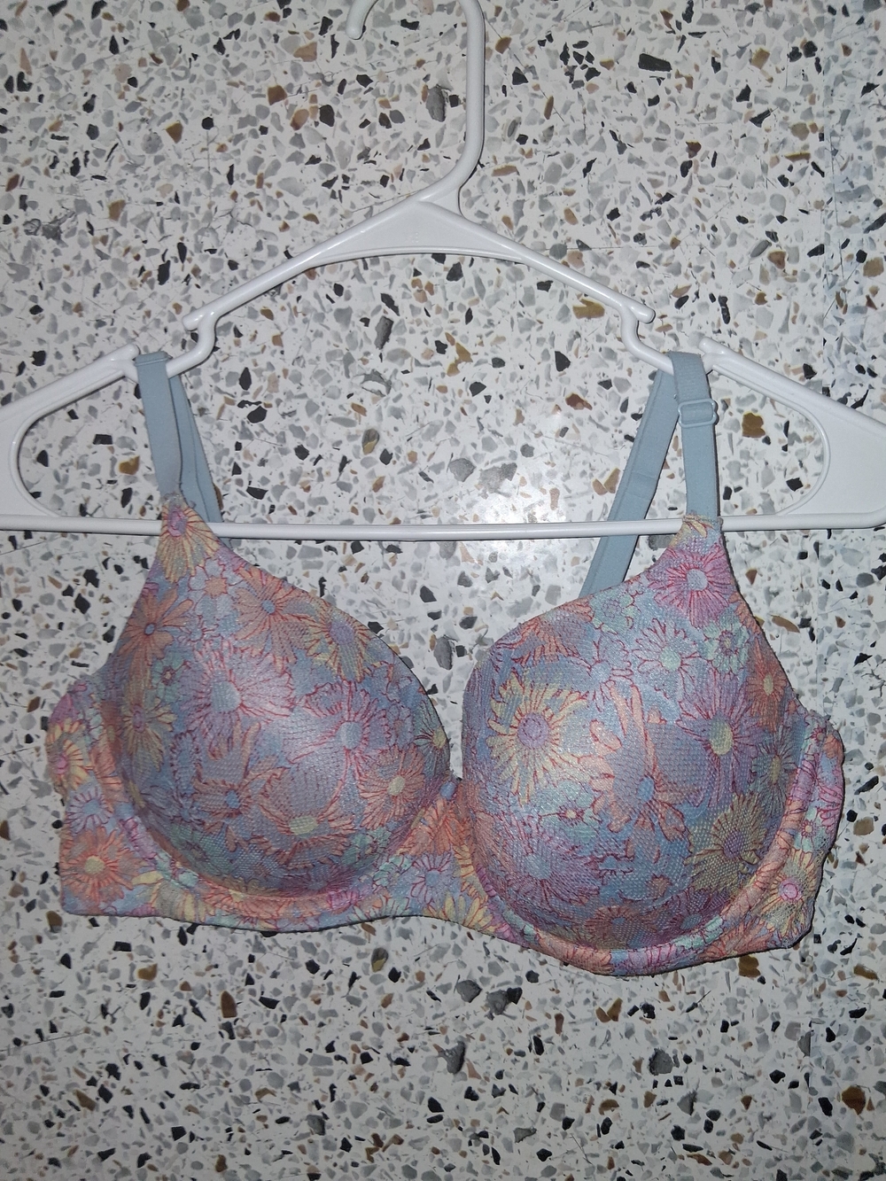 Women's No Boundaries Bra Blue Floral Size 38C Padded With Wires